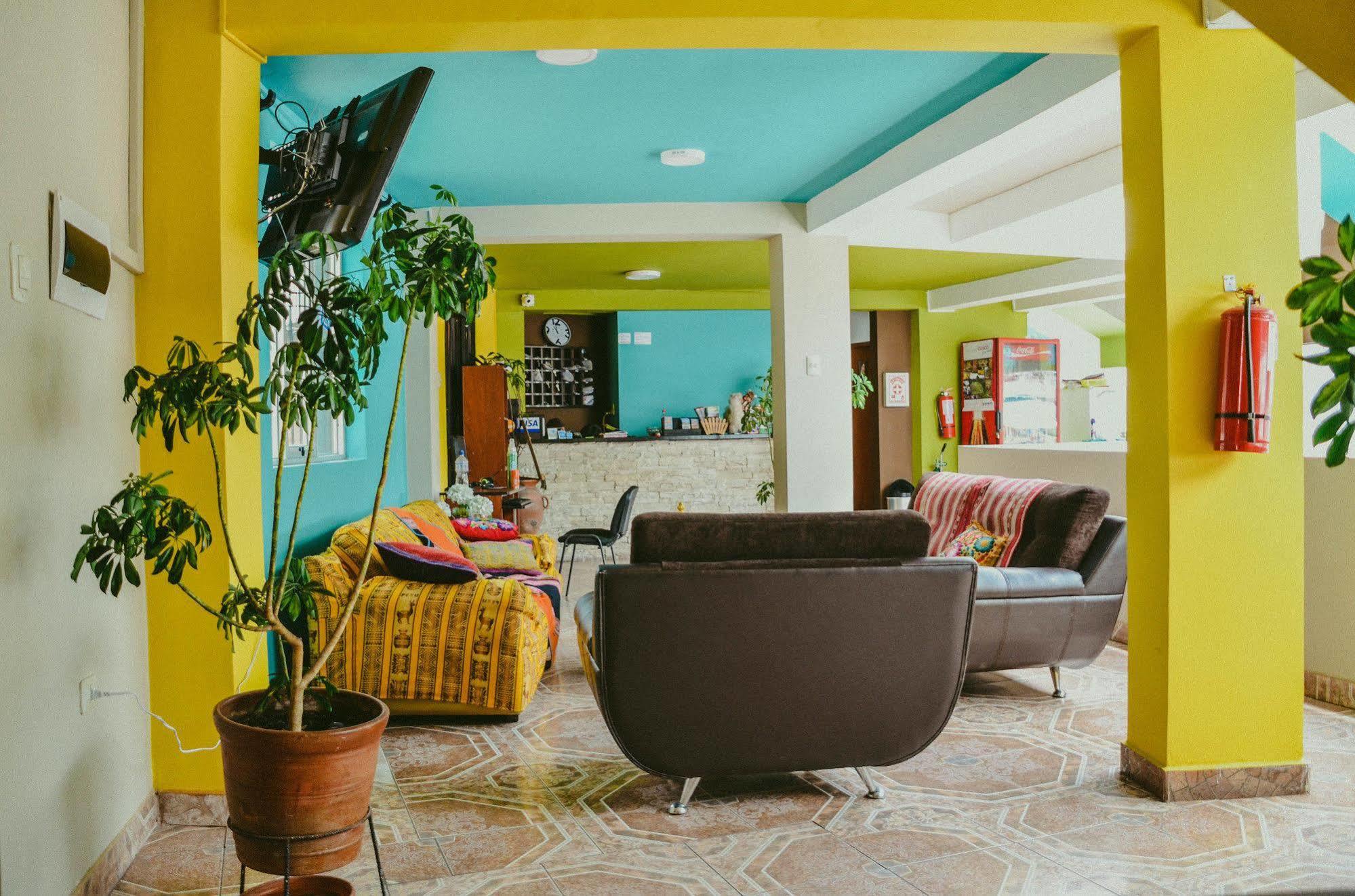 Cuscopackers Hostels Екстер'єр фото